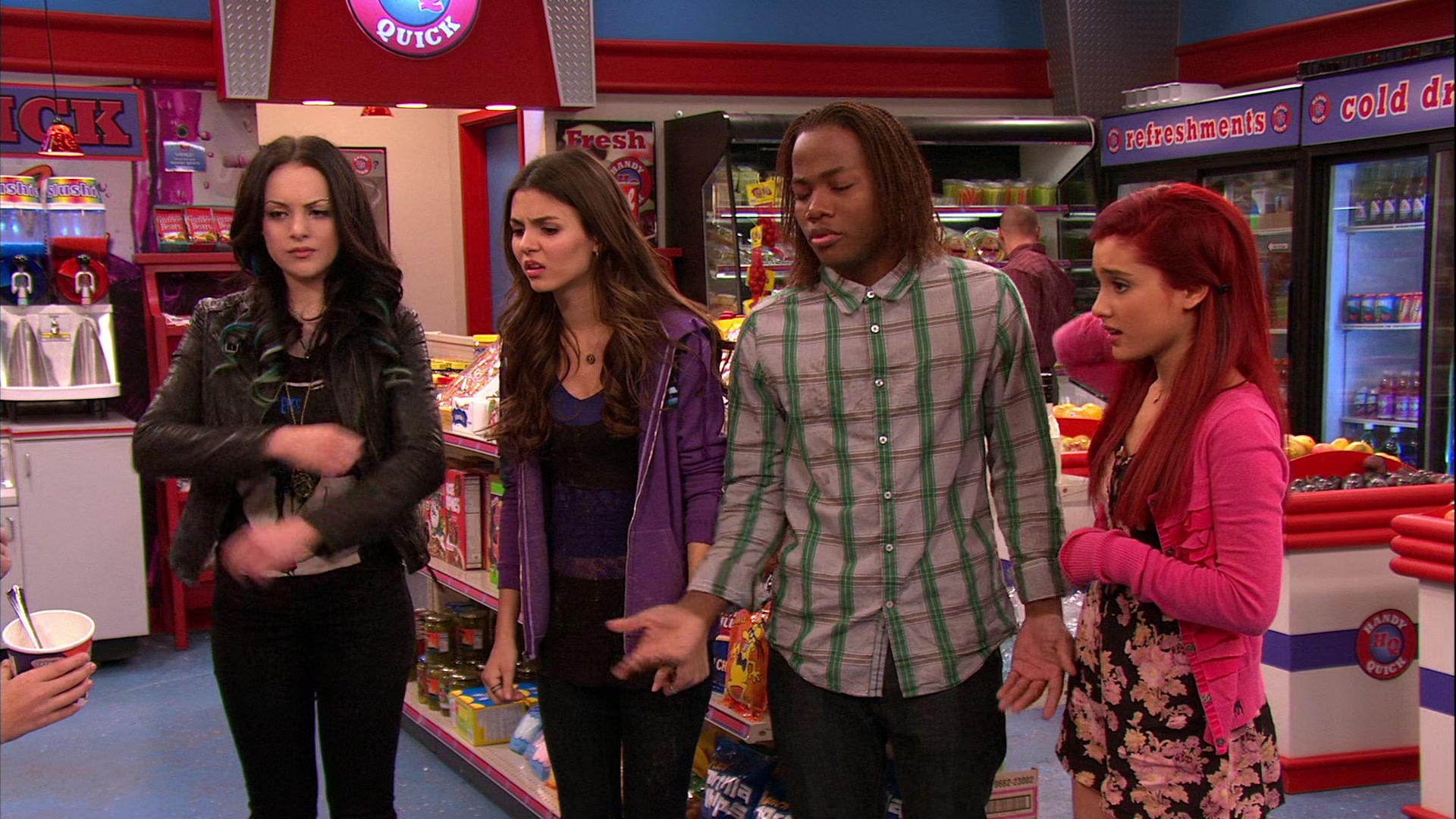 Victorious_S02E03_IceCreamForKe_ha_VJBR_2791.jpg