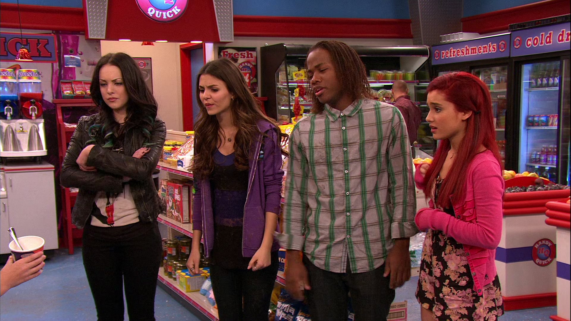 Victorious_S02E03_IceCreamForKe_ha_VJBR_2792.jpg