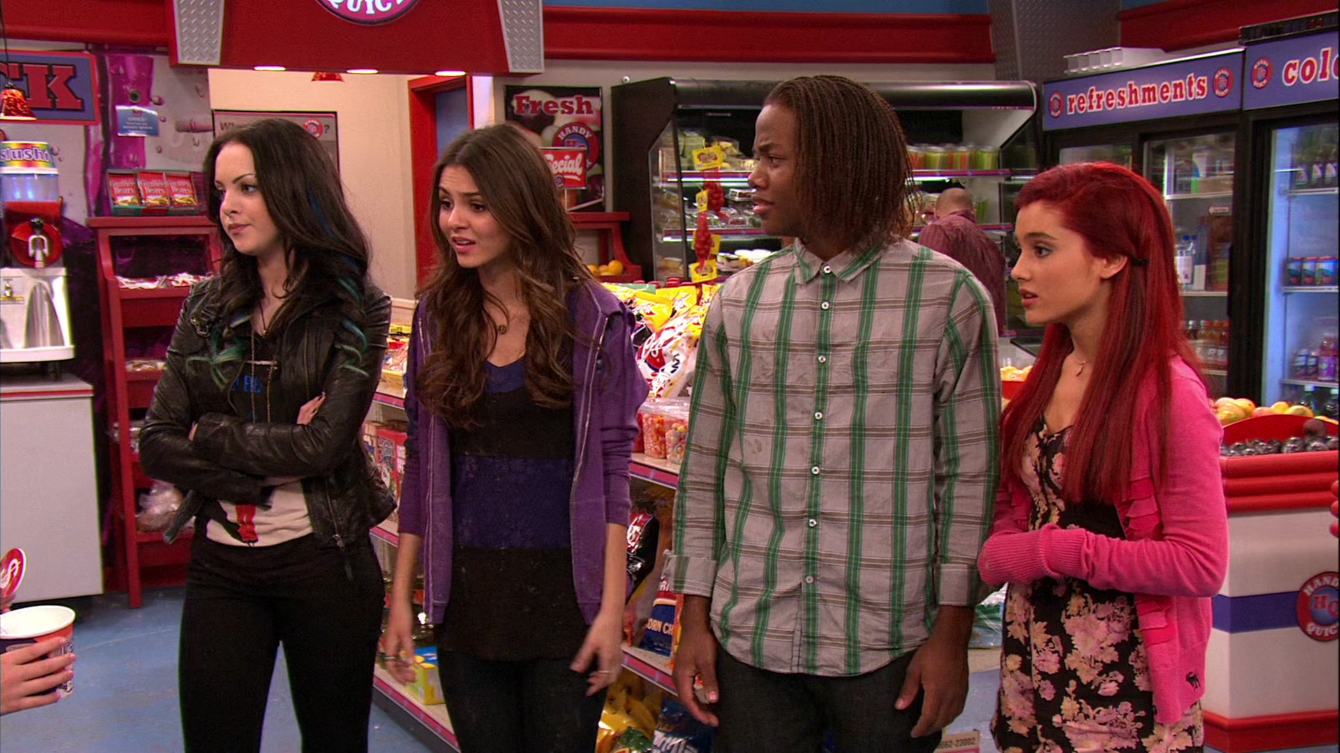 Victorious_S02E03_IceCreamForKe_ha_VJBR_2801.jpg