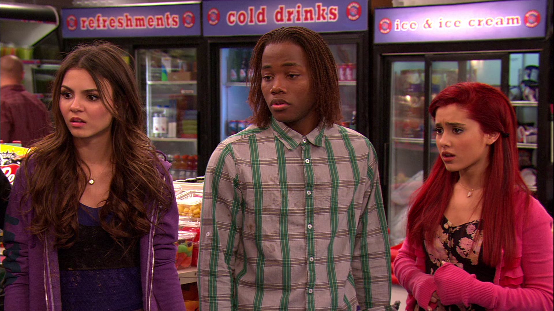 Victorious_S02E03_IceCreamForKe_ha_VJBR_2835.jpg