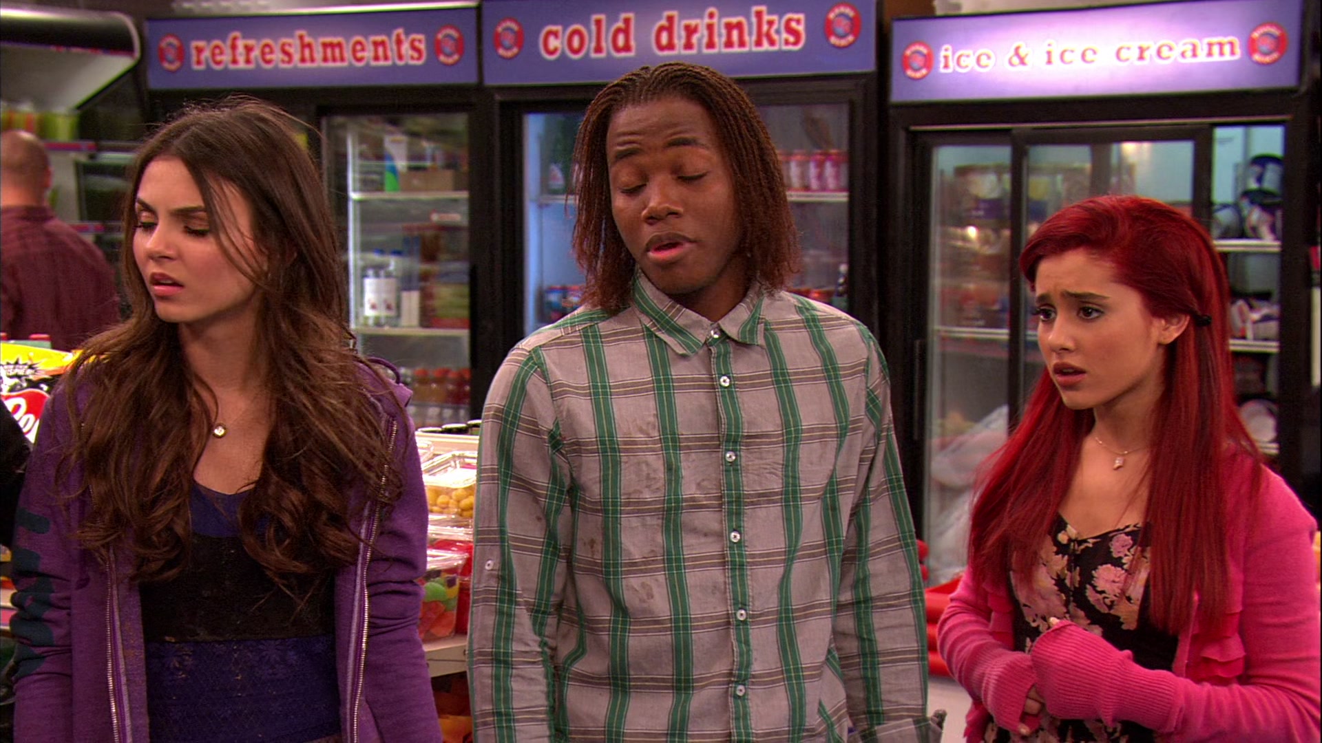 Victorious_S02E03_IceCreamForKe_ha_VJBR_2837.jpg