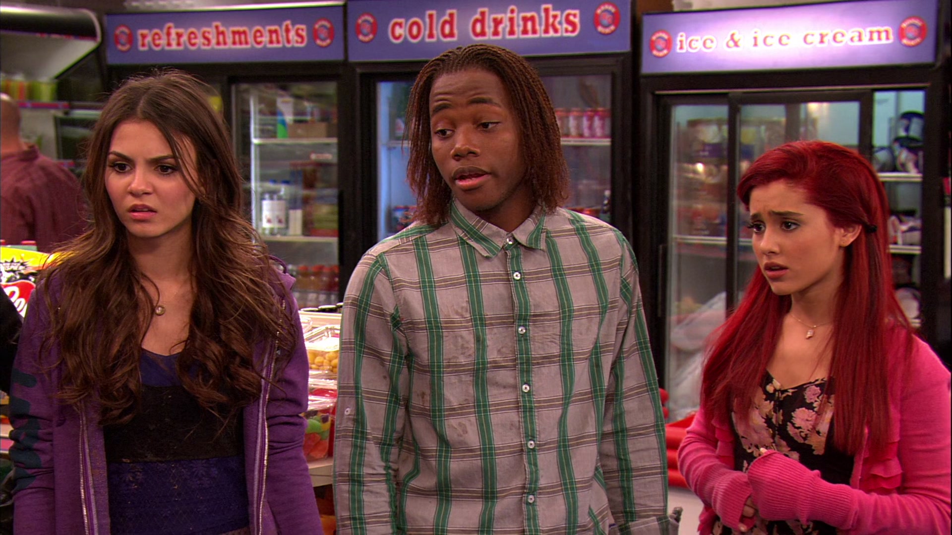 Victorious_S02E03_IceCreamForKe_ha_VJBR_2839.jpg