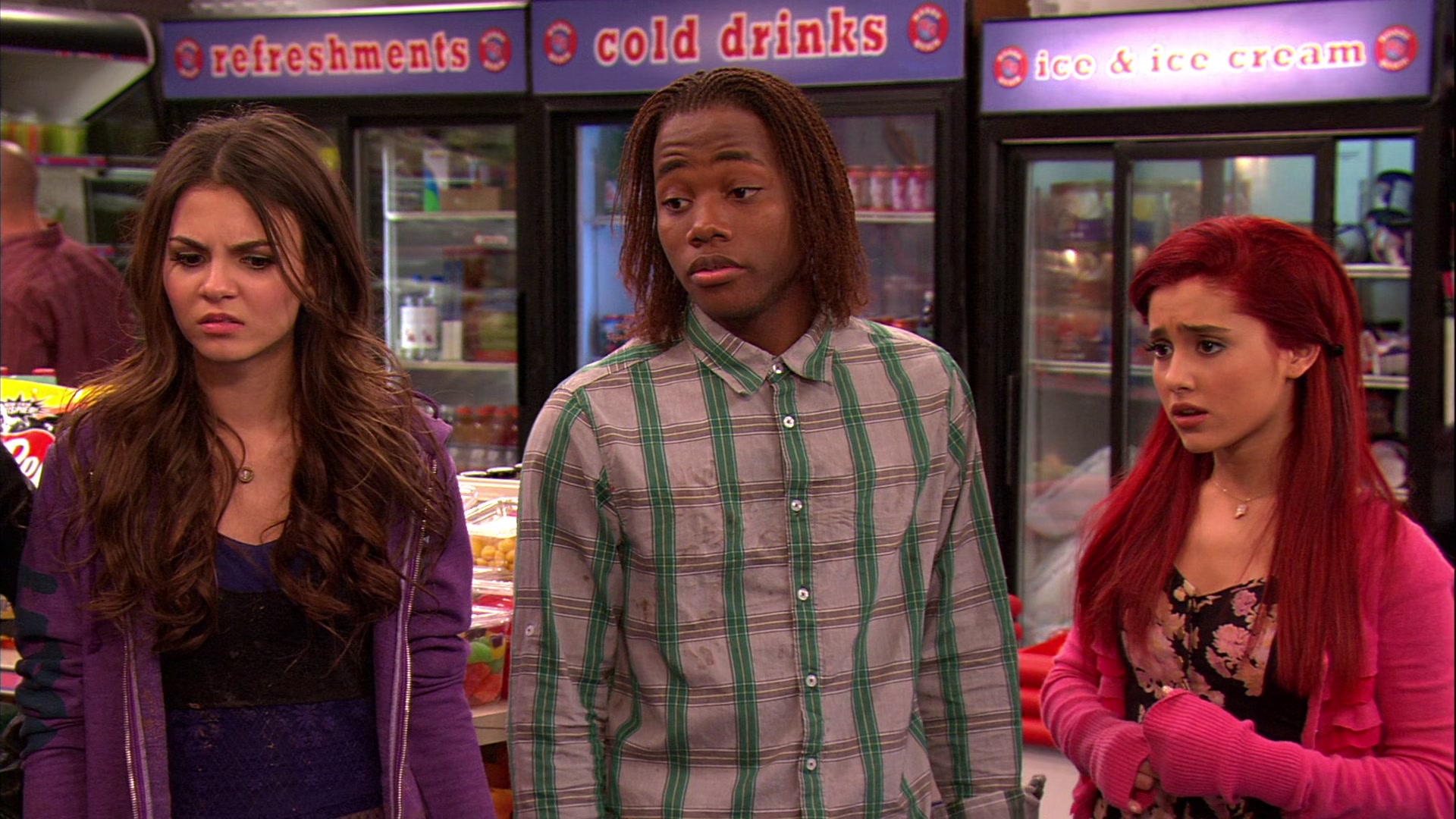 Victorious_S02E03_IceCreamForKe_ha_VJBR_2840.jpg