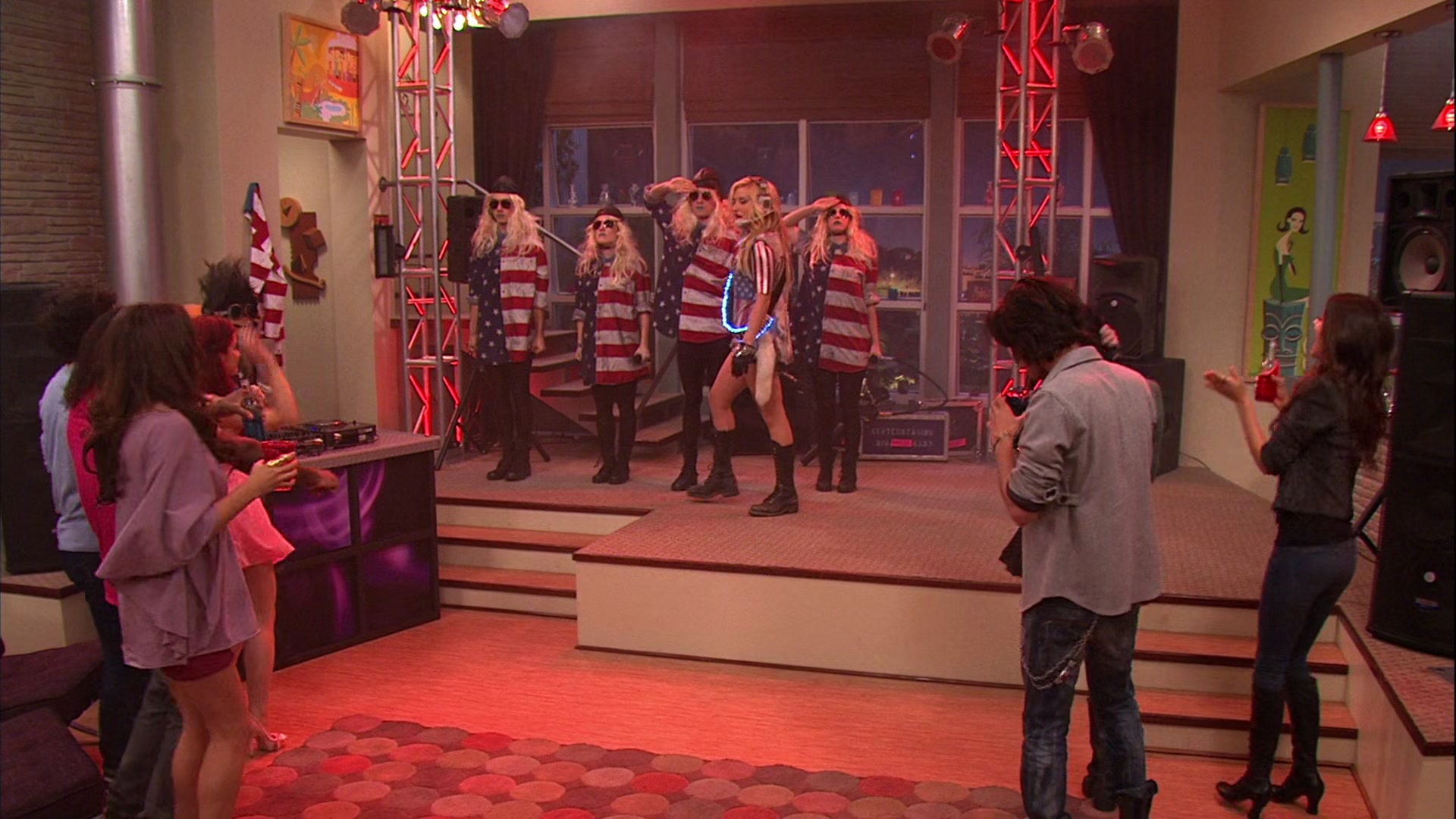 Victorious_S02E03_IceCreamForKe_ha_VJBR_2877.jpg