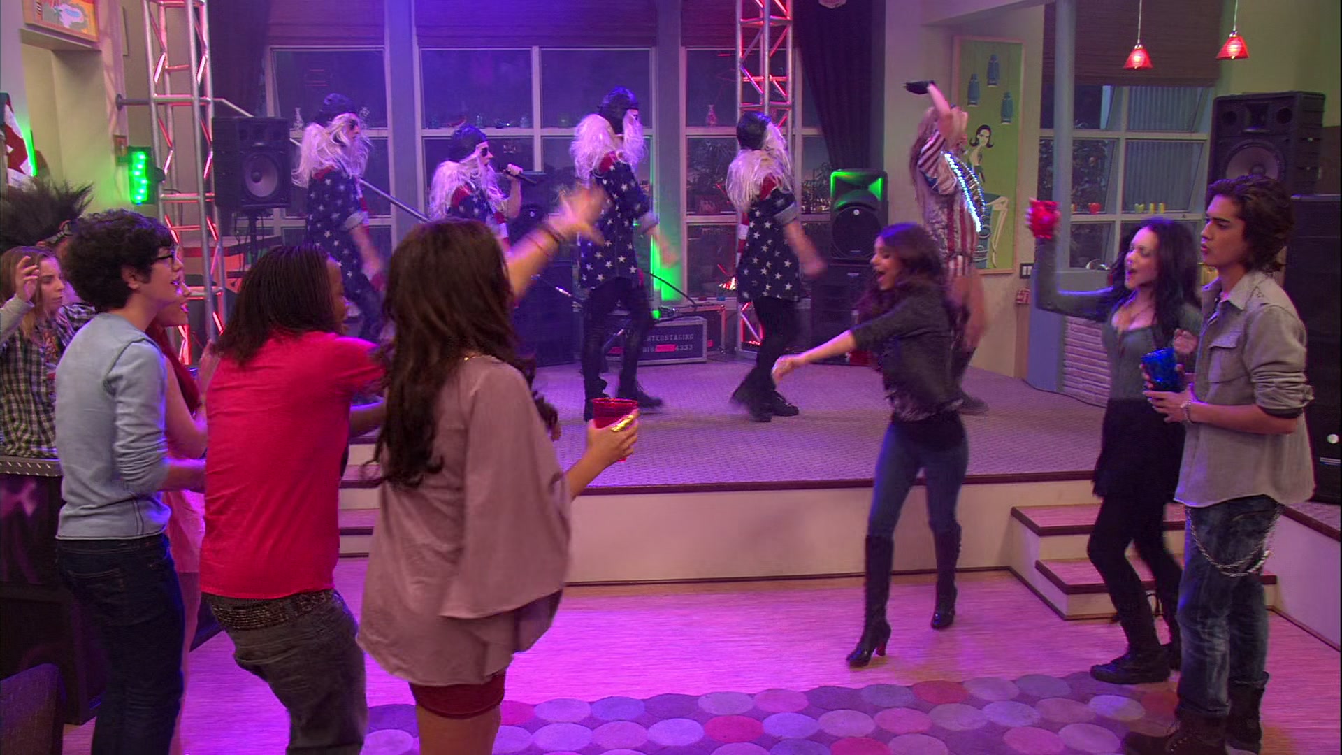 Victorious_S02E03_IceCreamForKe_ha_VJBR_2930.jpg