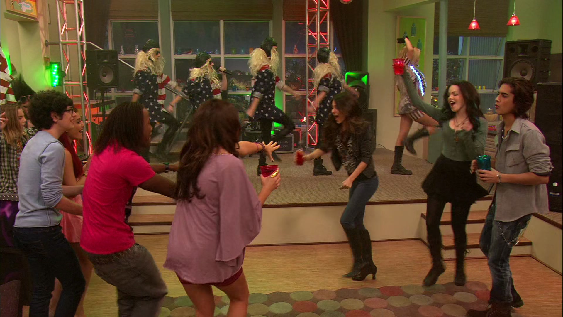 Victorious_S02E03_IceCreamForKe_ha_VJBR_2931.jpg