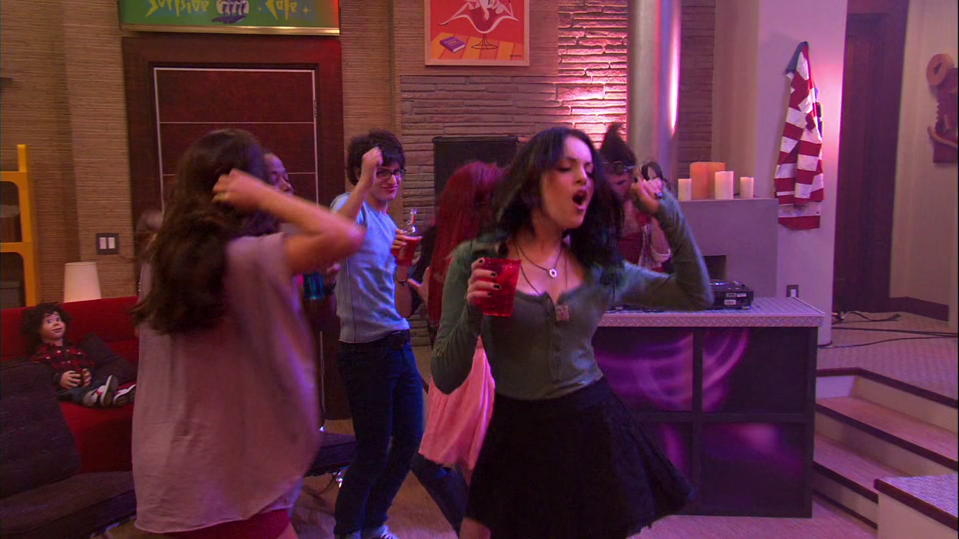 Victorious_S02E03_IceCreamForKe_ha_VJBR_2958.jpg