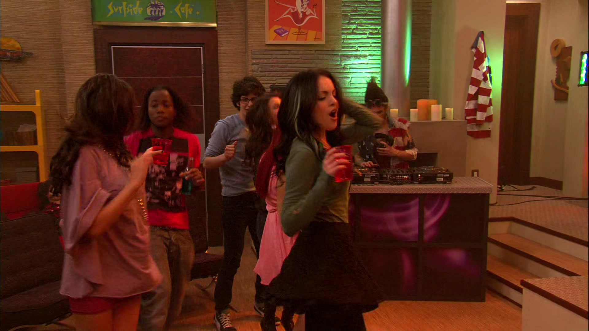 Victorious_S02E03_IceCreamForKe_ha_VJBR_2959.jpg