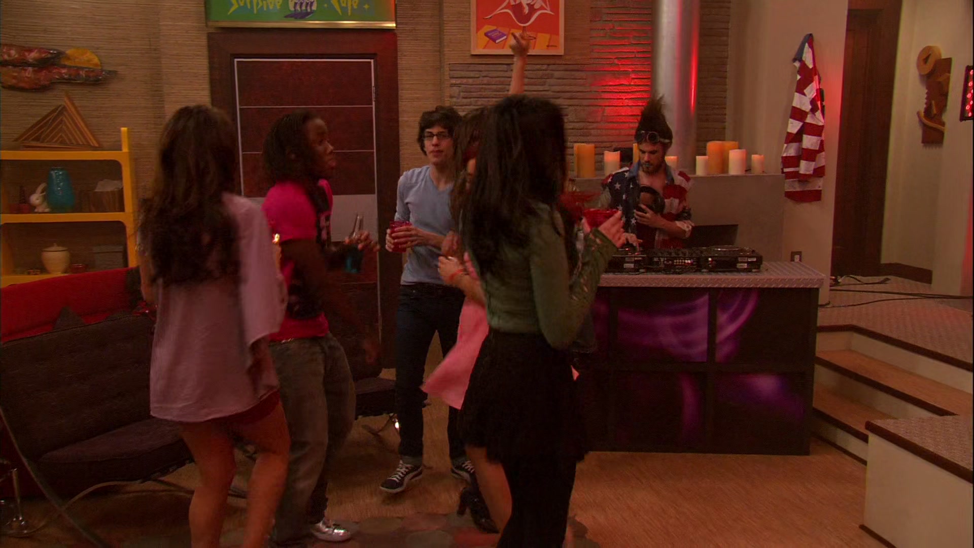 Victorious_S02E03_IceCreamForKe_ha_VJBR_2961.jpg