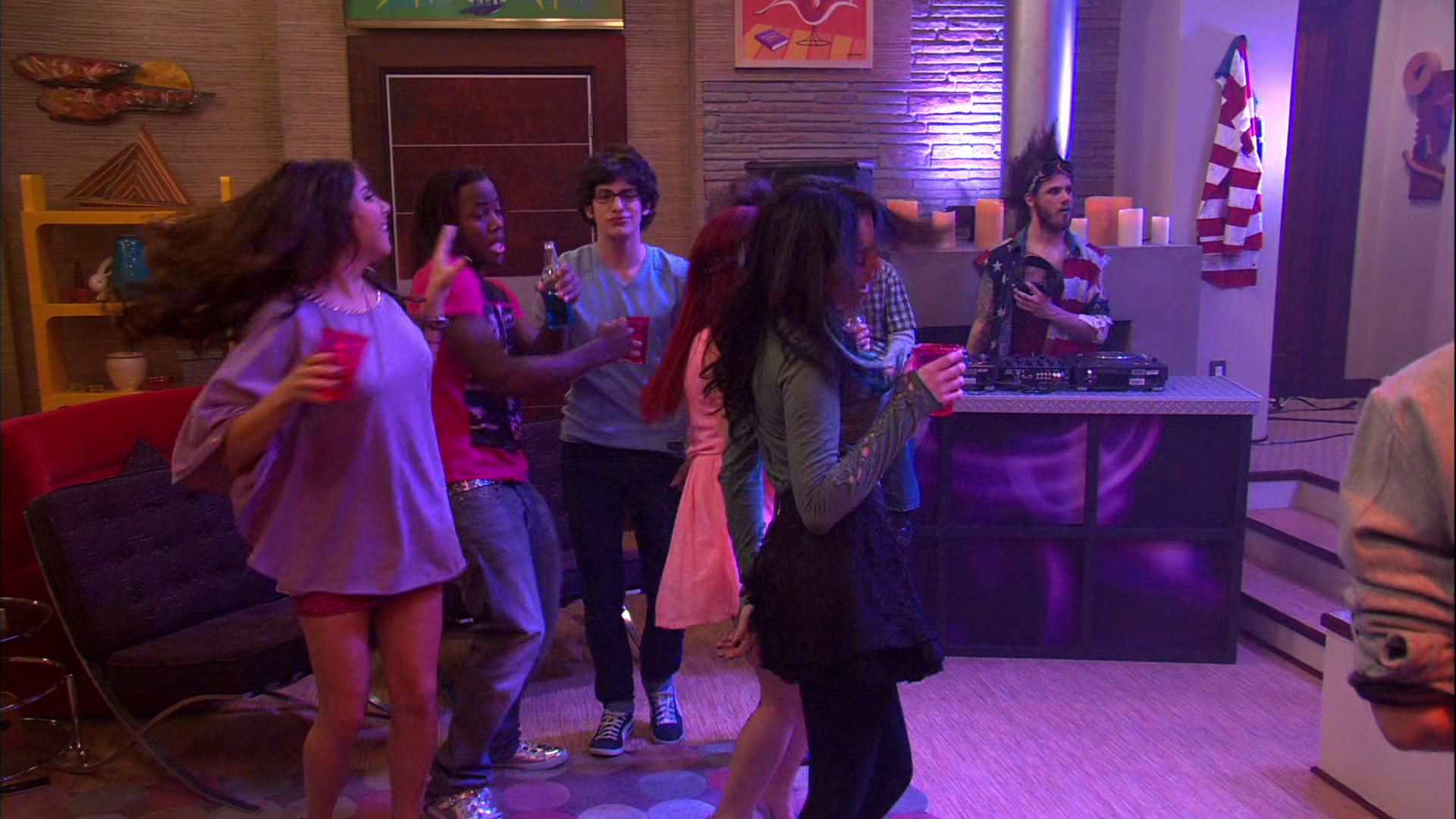 Victorious_S02E03_IceCreamForKe_ha_VJBR_2964.jpg