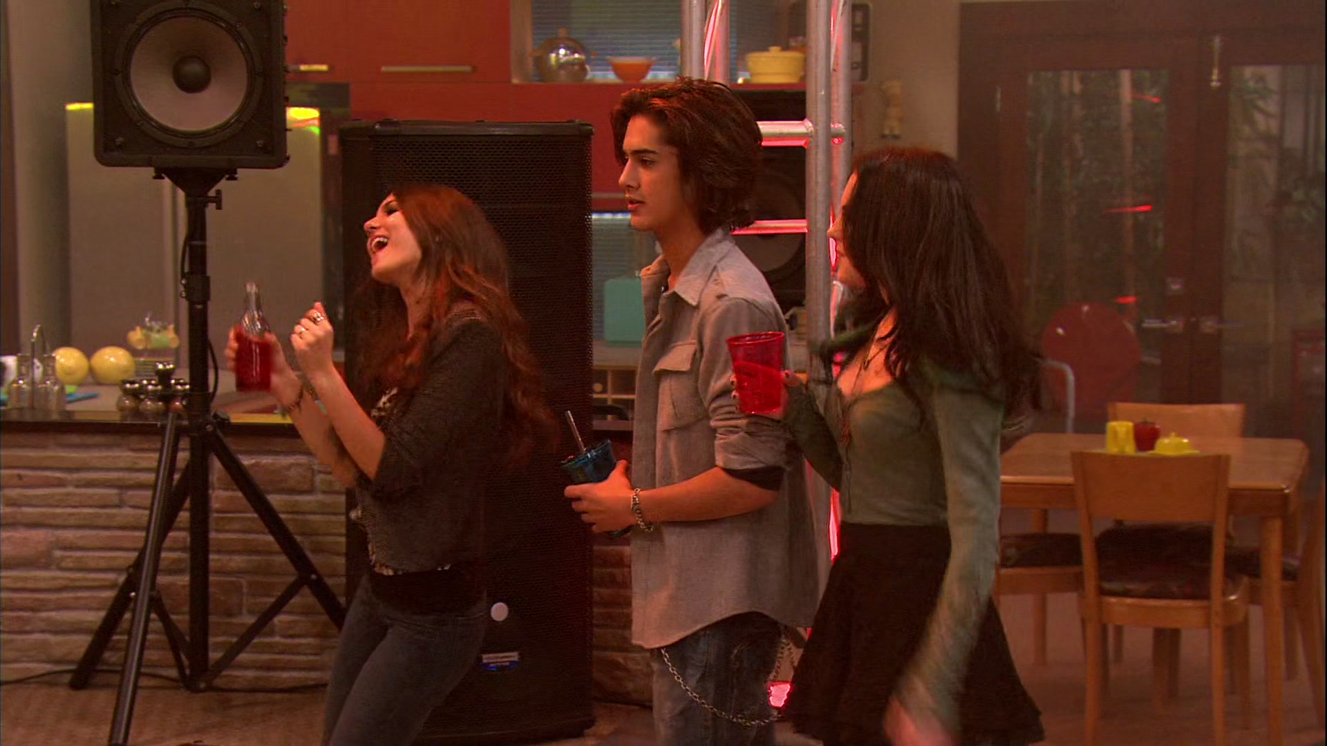 Victorious_S02E03_IceCreamForKe_ha_VJBR_2983.jpg