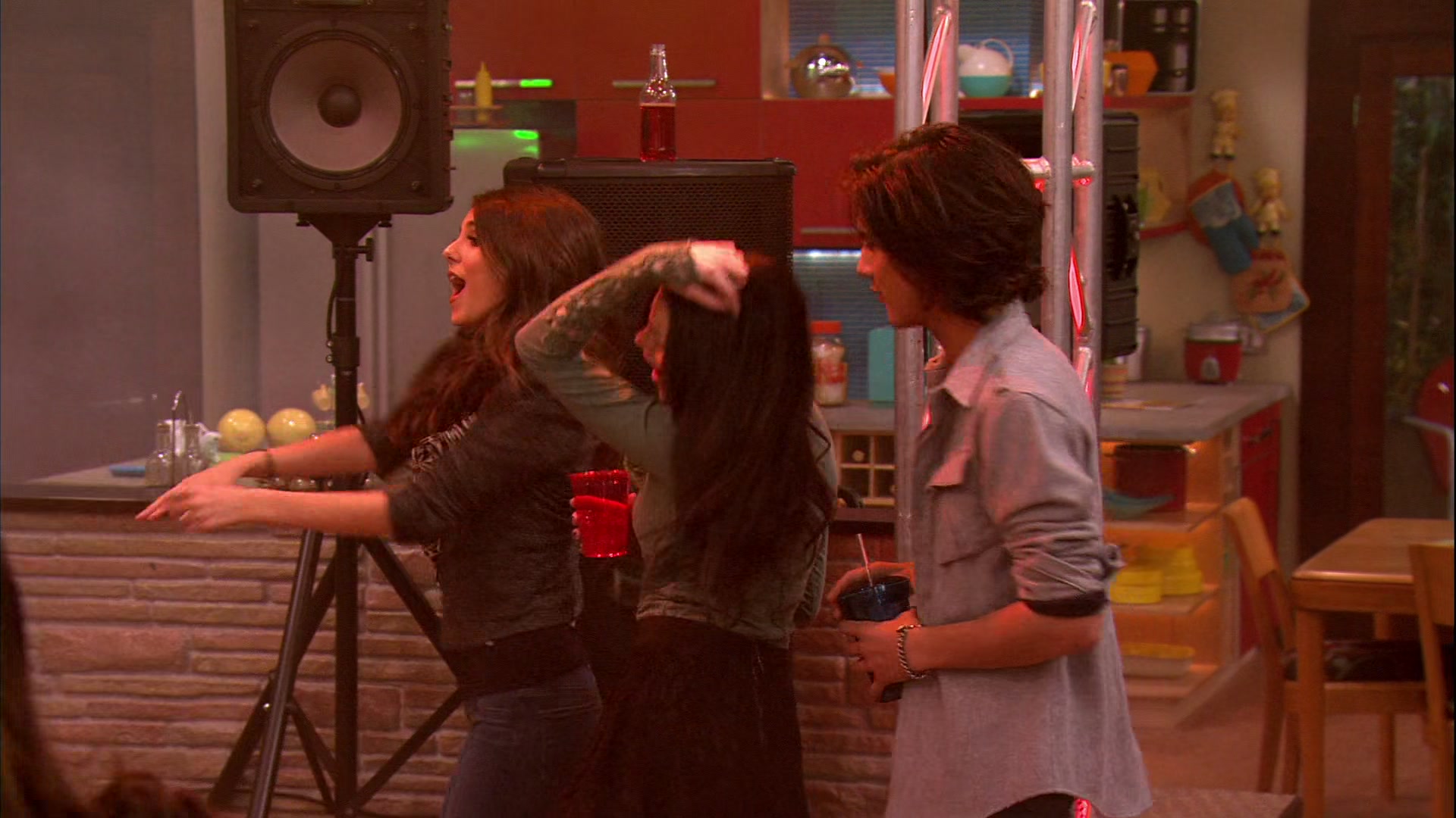 Victorious_S02E03_IceCreamForKe_ha_VJBR_3006.jpg