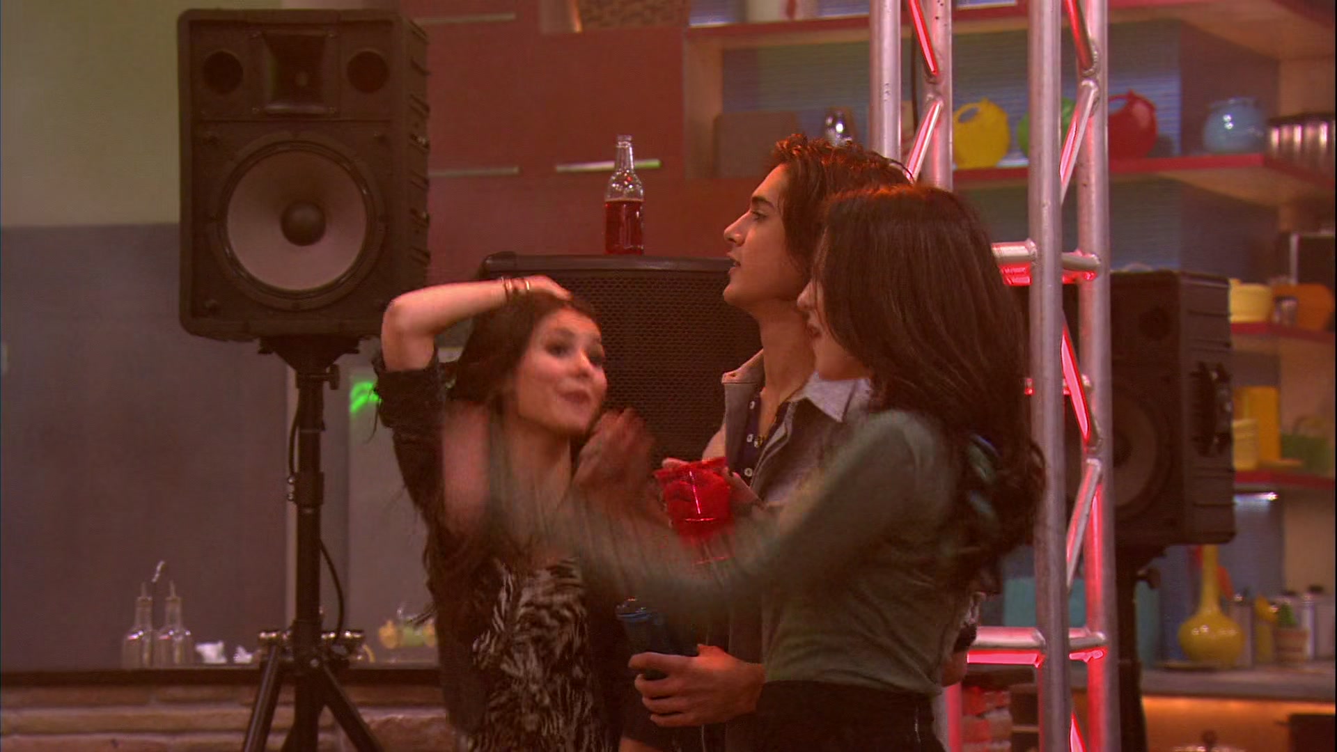 Victorious_S02E03_IceCreamForKe_ha_VJBR_3021.jpg