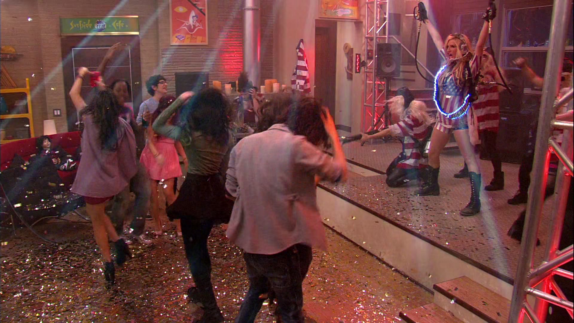 Victorious_S02E03_IceCreamForKe_ha_VJBR_3038.jpg