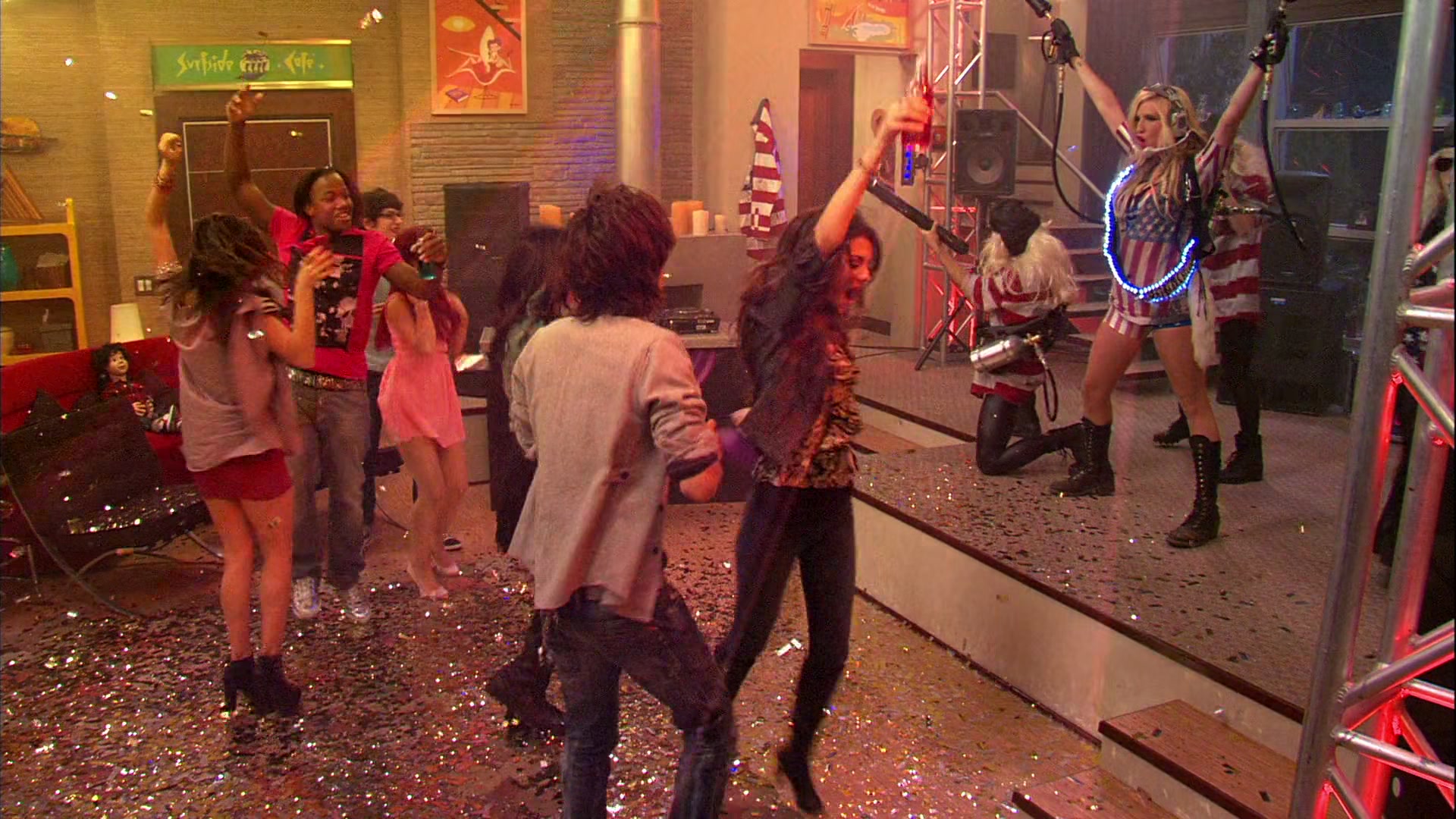 Victorious_S02E03_IceCreamForKe_ha_VJBR_3040.jpg