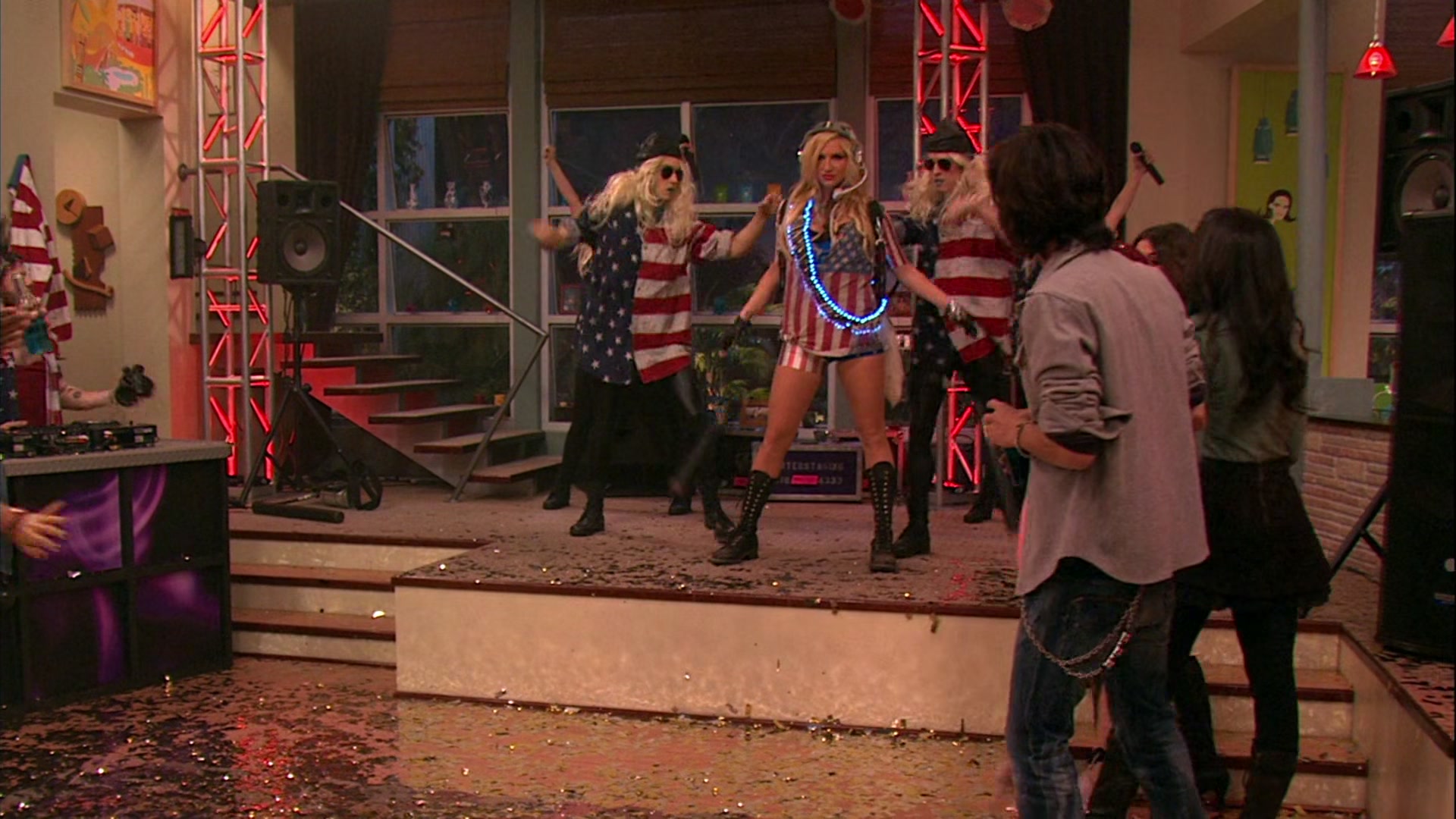 Victorious_S02E03_IceCreamForKe_ha_VJBR_3075.jpg