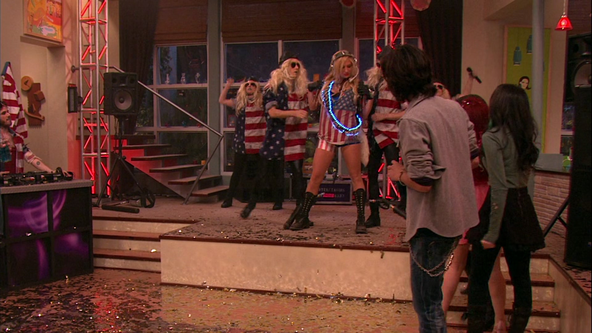 Victorious_S02E03_IceCreamForKe_ha_VJBR_3076.jpg