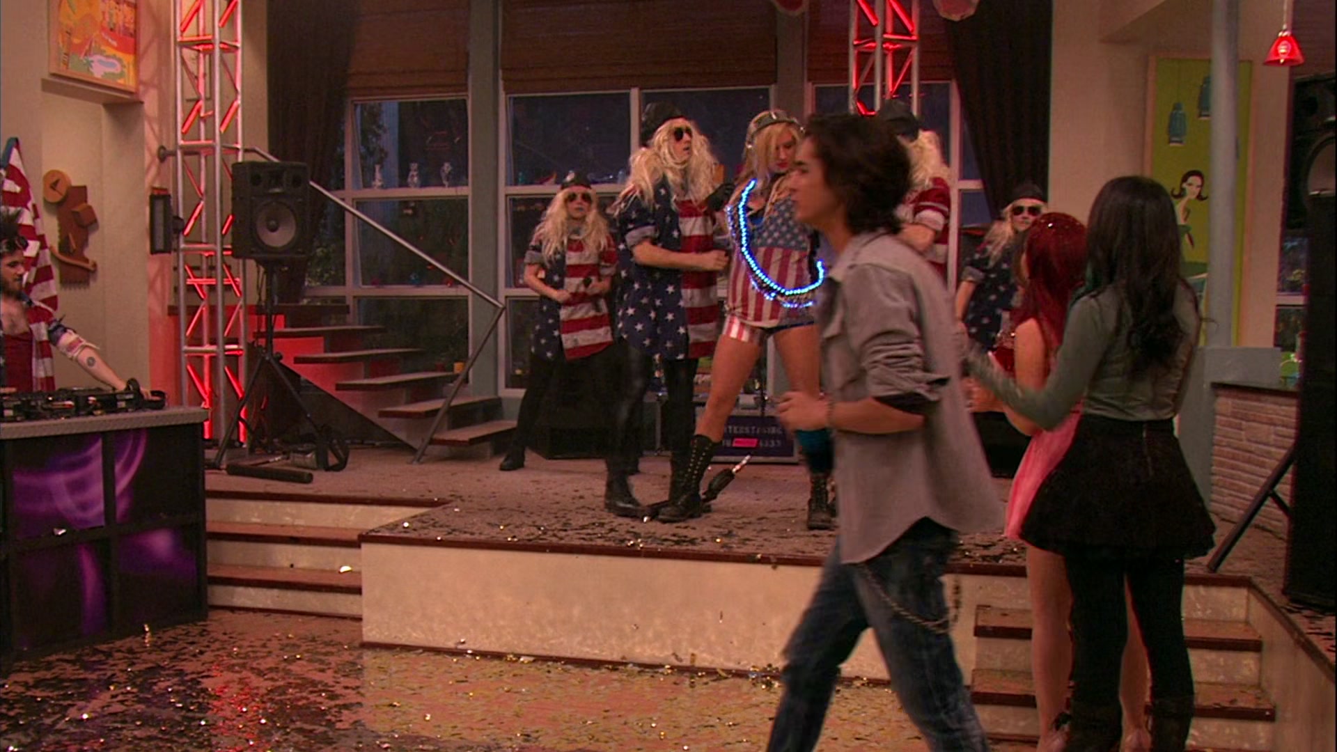 Victorious_S02E03_IceCreamForKe_ha_VJBR_3077.jpg