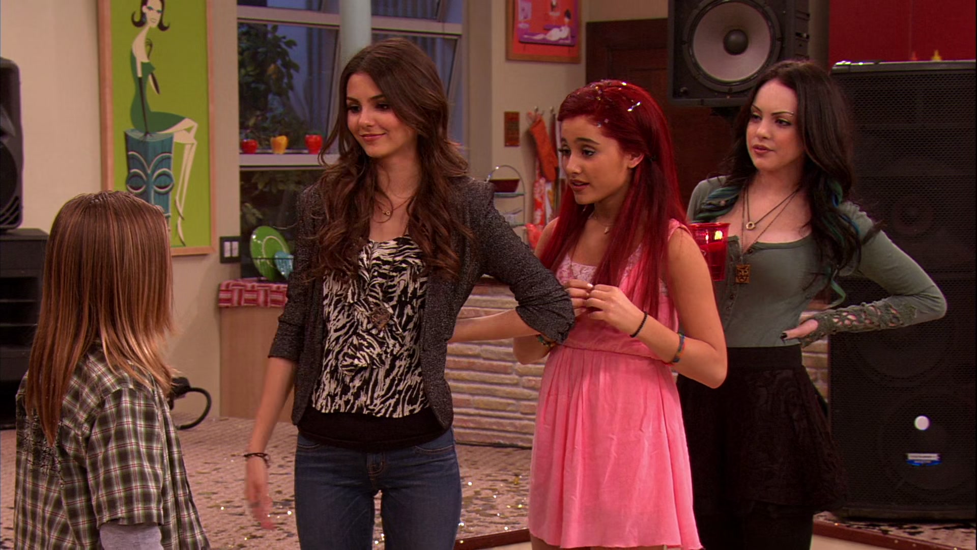 Victorious_S02E03_IceCreamForKe_ha_VJBR_3128.jpg