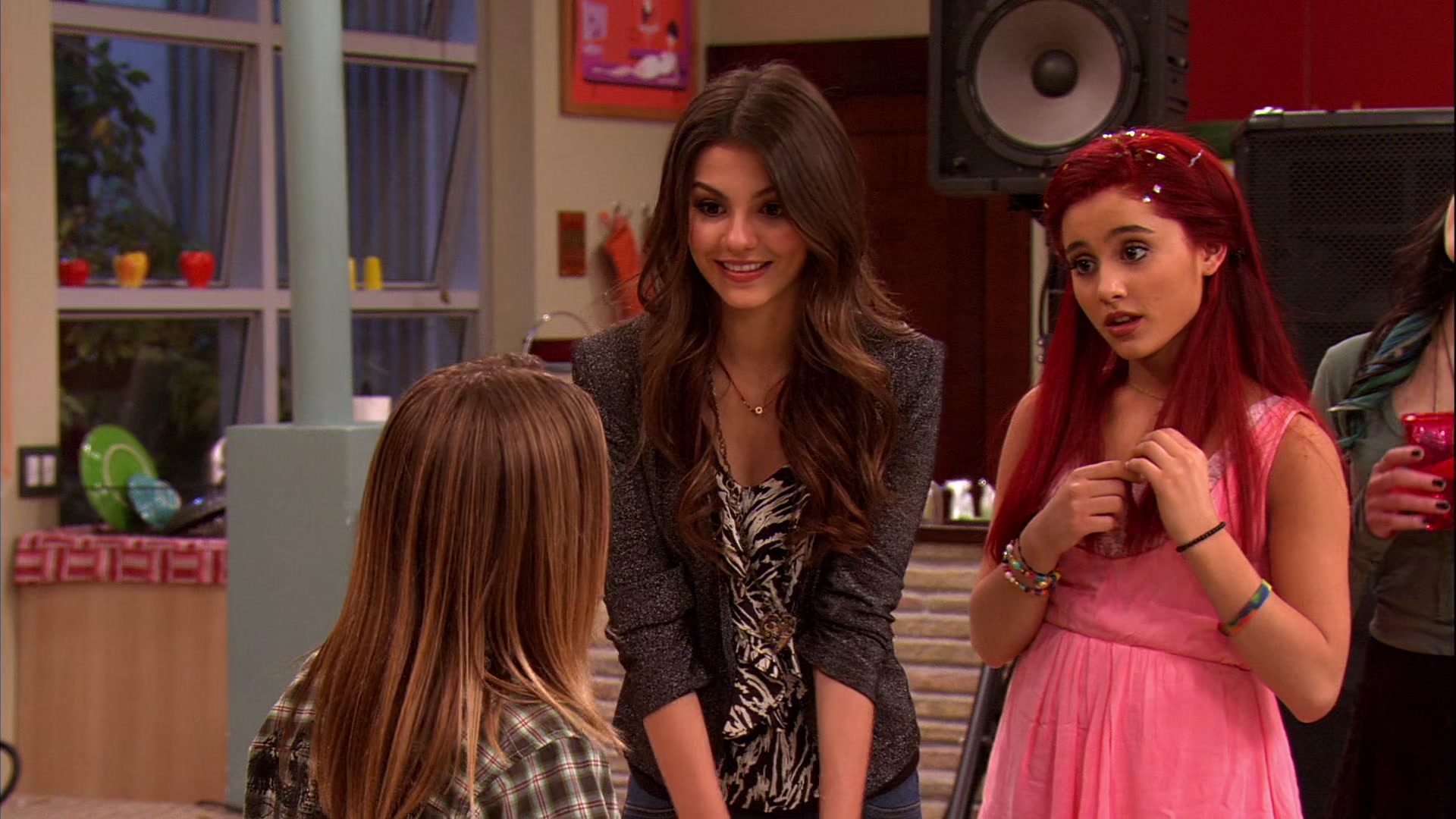 Victorious_S02E03_IceCreamForKe_ha_VJBR_3157.jpg