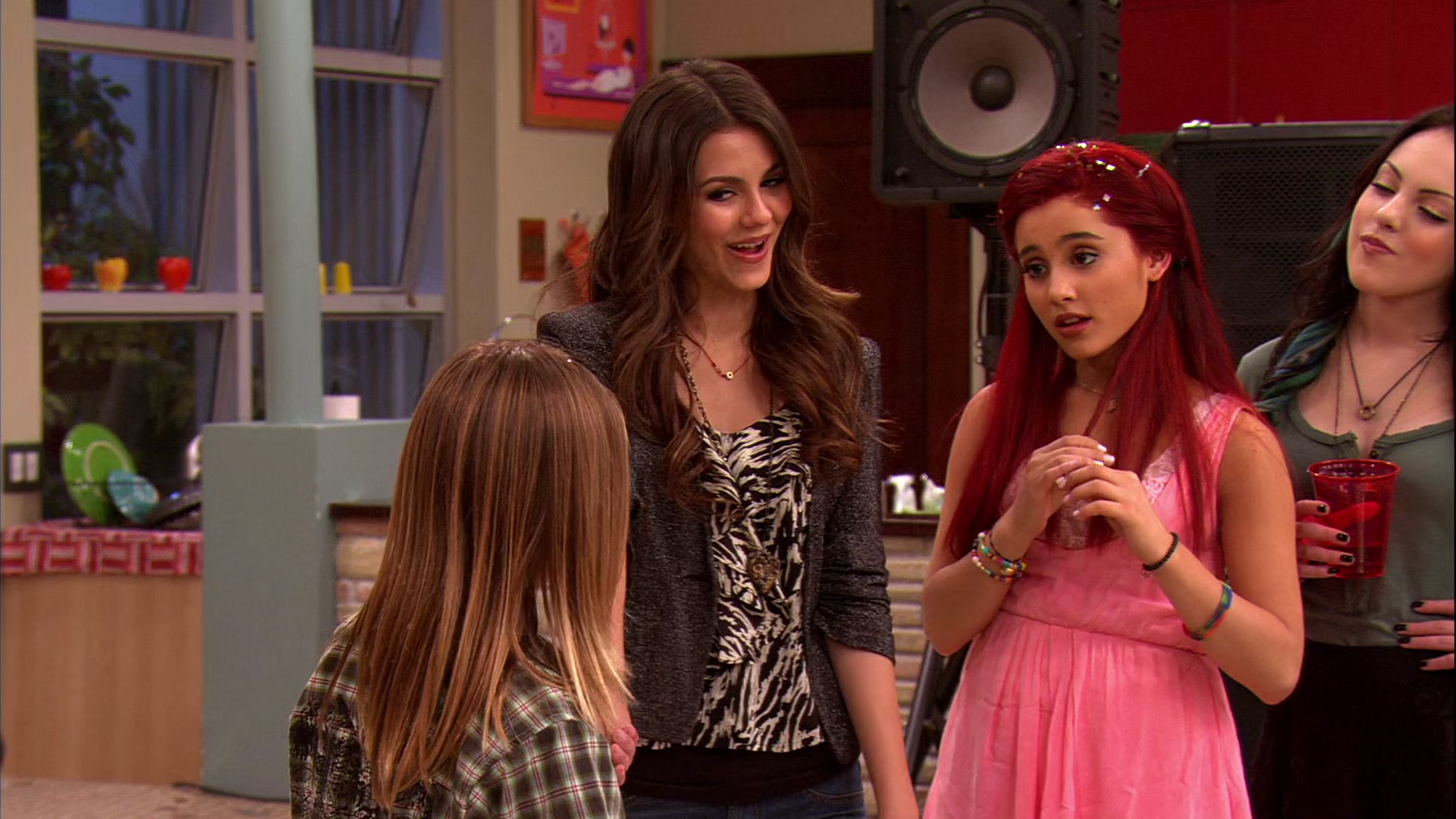 Victorious_S02E03_IceCreamForKe_ha_VJBR_3162.jpg