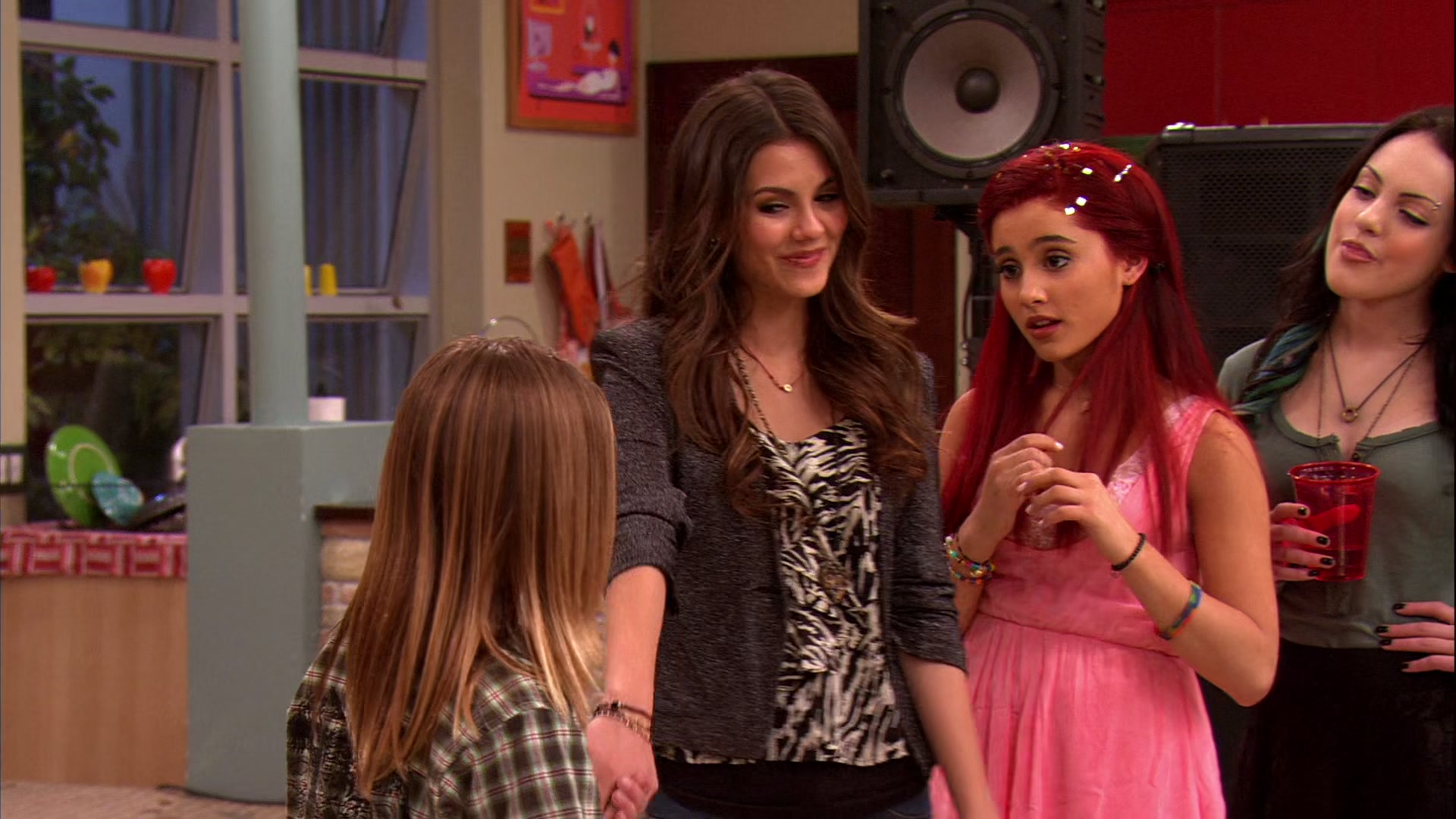 Victorious_S02E03_IceCreamForKe_ha_VJBR_3163.jpg