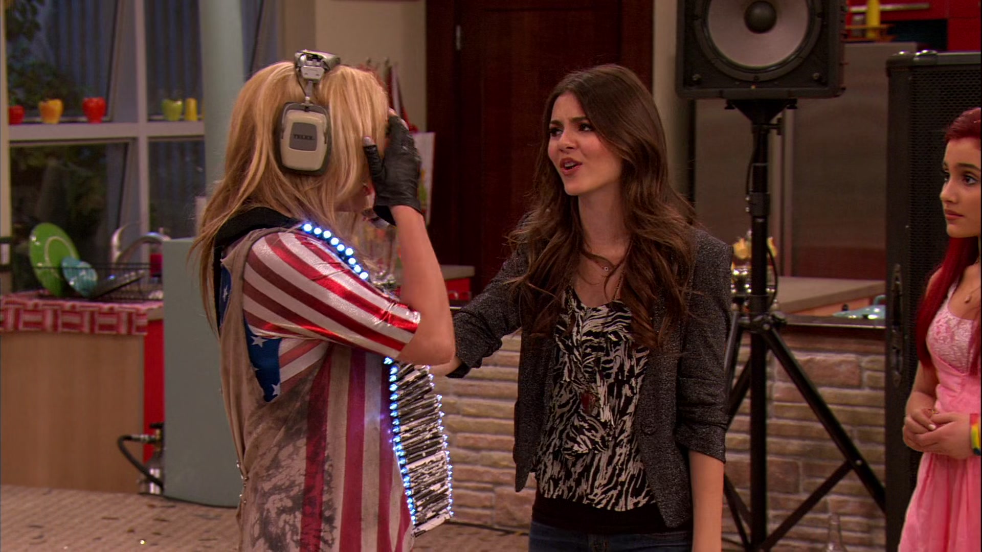 Victorious_S02E03_IceCreamForKe_ha_VJBR_3225.jpg