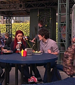 Victorious_S02E03_IceCreamForKe_ha_VJBR_0103.jpg