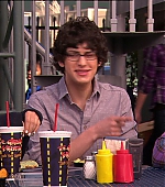 Victorious_S02E03_IceCreamForKe_ha_VJBR_0202.jpg