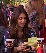 Victorious_S02E03_IceCreamForKe_ha_VJBR_0548.jpg