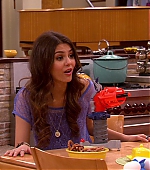 Victorious_S02E03_IceCreamForKe_ha_VJBR_0900.jpg