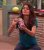 Victorious_S02E03_IceCreamForKe_ha_VJBR_1119.jpg