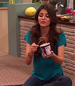 Victorious_S02E03_IceCreamForKe_ha_VJBR_1227.jpg