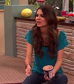 Victorious_S02E03_IceCreamForKe_ha_VJBR_1244.jpg