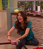 Victorious_S02E03_IceCreamForKe_ha_VJBR_1360.jpg