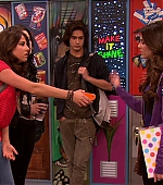 Victorious_S02E03_IceCreamForKe_ha_VJBR_1883.jpg