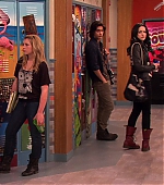 Victorious_S02E03_IceCreamForKe_ha_VJBR_1977.jpg