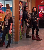 Victorious_S02E03_IceCreamForKe_ha_VJBR_1979.jpg