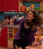 Victorious_S02E03_IceCreamForKe_ha_VJBR_2282.jpg