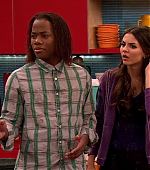 Victorious_S02E03_IceCreamForKe_ha_VJBR_2407.jpg