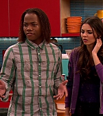 Victorious_S02E03_IceCreamForKe_ha_VJBR_2409.jpg