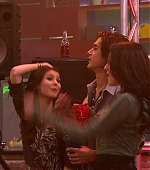 Victorious_S02E03_IceCreamForKe_ha_VJBR_3021.jpg