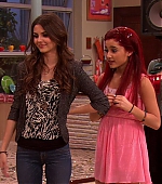 Victorious_S02E03_IceCreamForKe_ha_VJBR_3128.jpg