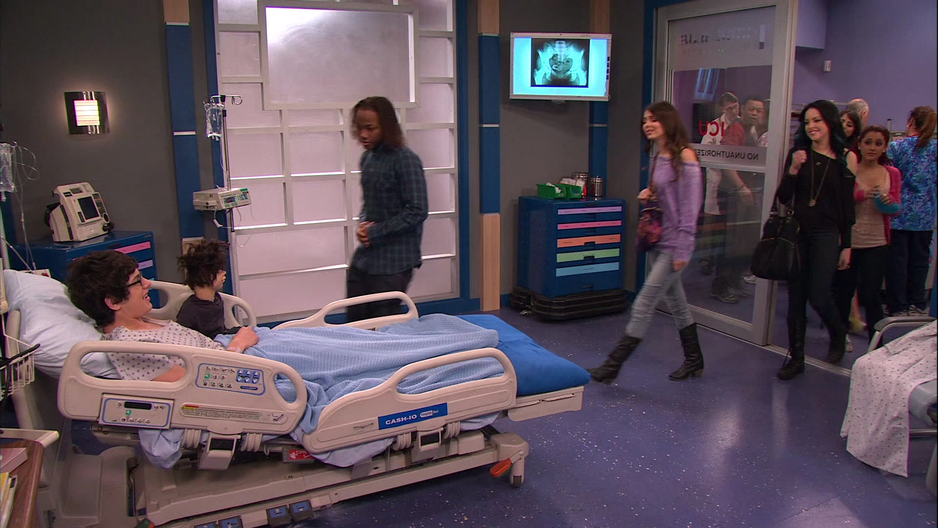 Victorious_S02E04_ToriGetsStuck_VJBR_1461.jpg