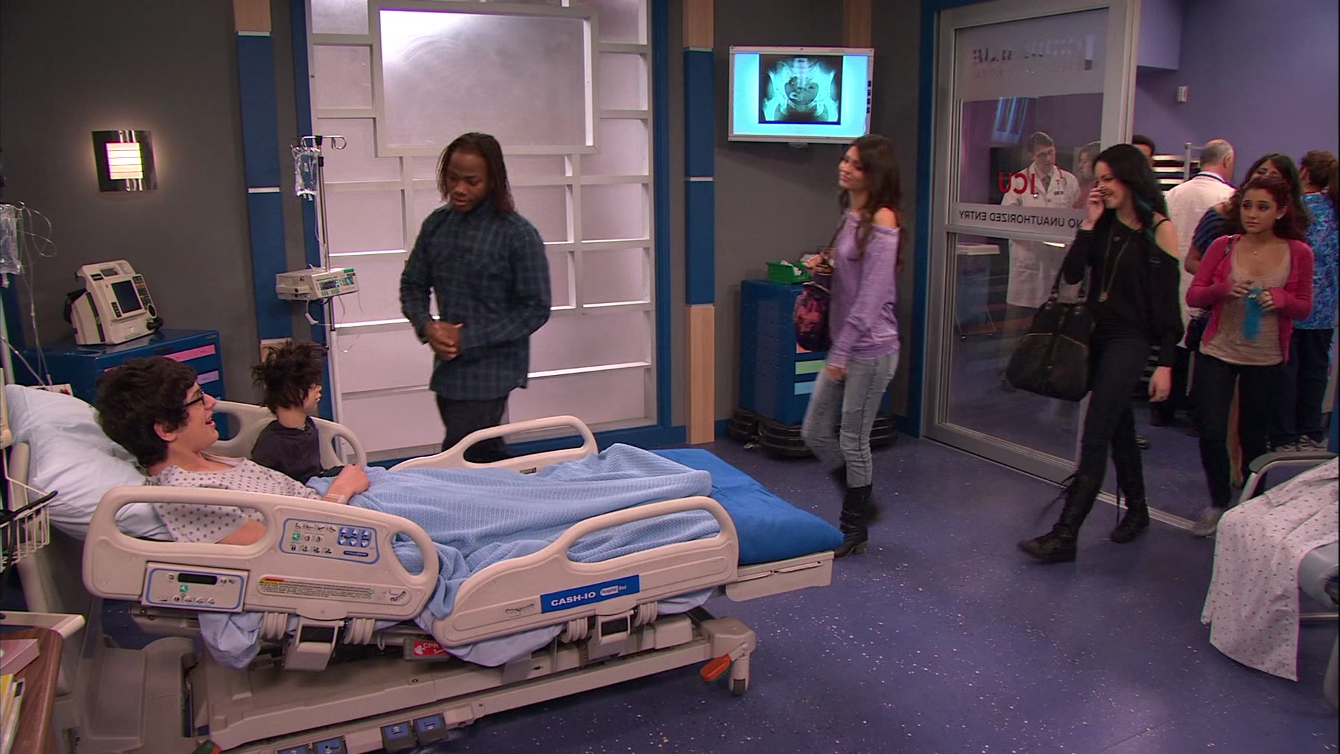 Victorious_S02E04_ToriGetsStuck_VJBR_1462.jpg