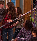 Victorious_S02E04_ToriGetsStuck_VJBR_0609.jpg