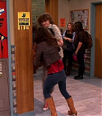 Victorious_S02E04_ToriGetsStuck_VJBR_0800.jpg