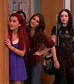 Victorious_S02E05_PromWrecker_VJBR_0071.jpg