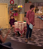 Victorious_S02E08_WhoDidItToTrina_VJBR_0042.jpg