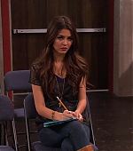 Victorious_S02E08_WhoDidItToTrina_VJBR_0077.jpg